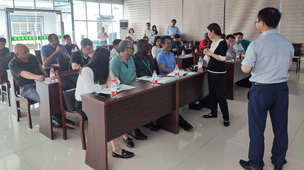 FAO亞太投資處處長Takayuki Hagiwara發(fā)言 FAO亞太投資處處長Takayuki Hagiwara發(fā)言