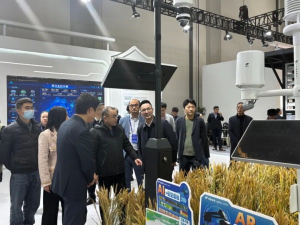 1764121234204821.jpg 李迎賓_副本.jpg